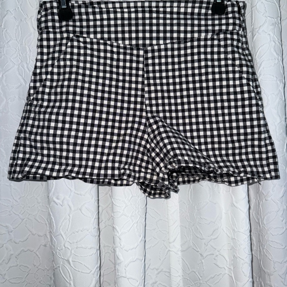 Trafaluc Collection Zara(M)-Monochrome Checkered High Waist Shorty Shorts